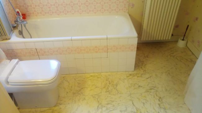transformation-de-baignoire-en-bac-avec-portillon-anti-eclaboussure-boulogne-billancourt-1-1030×580